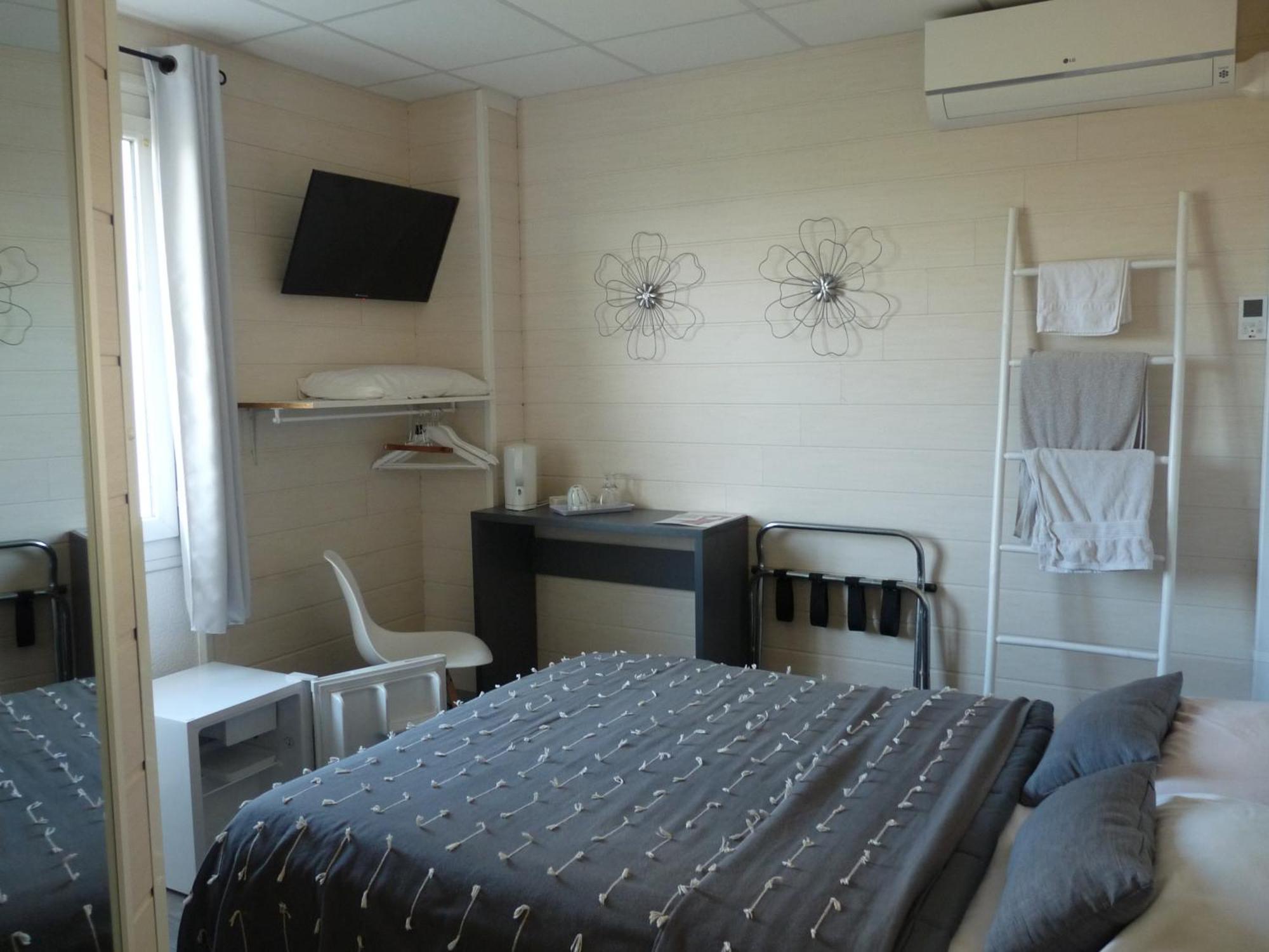 Les Chambres De La Gare Noyers-sur-Cher Exterior photo